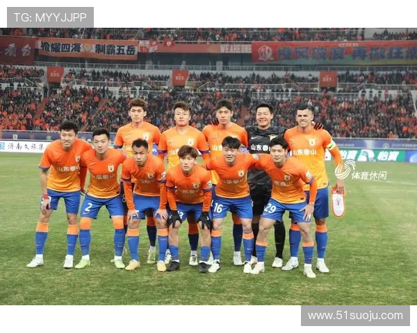 中超激战重庆队迎战山东队双方全力争夺宝贵积分展现精彩对决